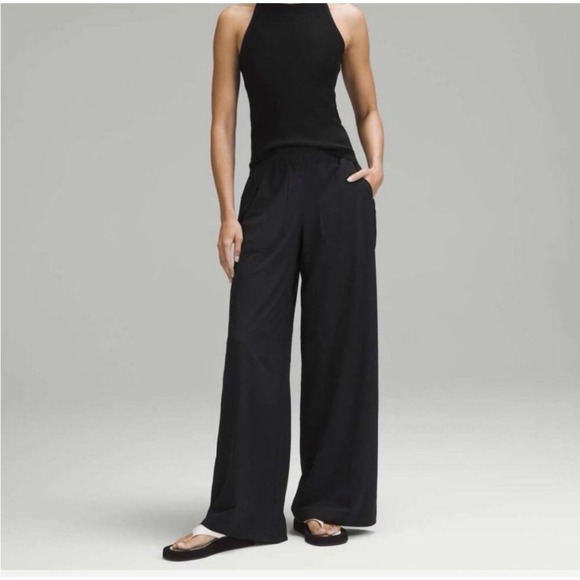 lululemon athletica Pants - Lululemon Swift Wide Leg Mid-Rise Pants in Black Sz 14